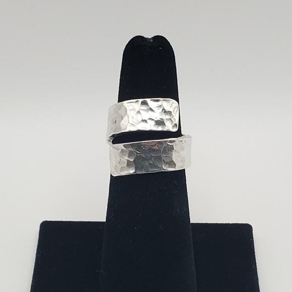 925 Sterling Silver Minimalist Hammered Wrap Ring Size 6 - Picture 1 of 10